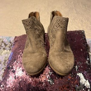 Indigo Tan Booties Size 7M